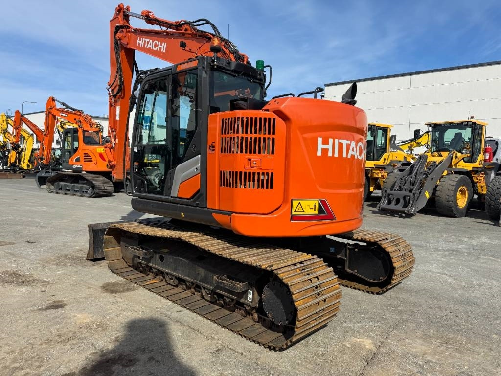 Hitachi ZX 135 USBL-7 Puskulevy - Верижен багер: снимка 3 Hitachi ZX 135 USBL-7 Puskulevy - Верижен багер: снимка 3