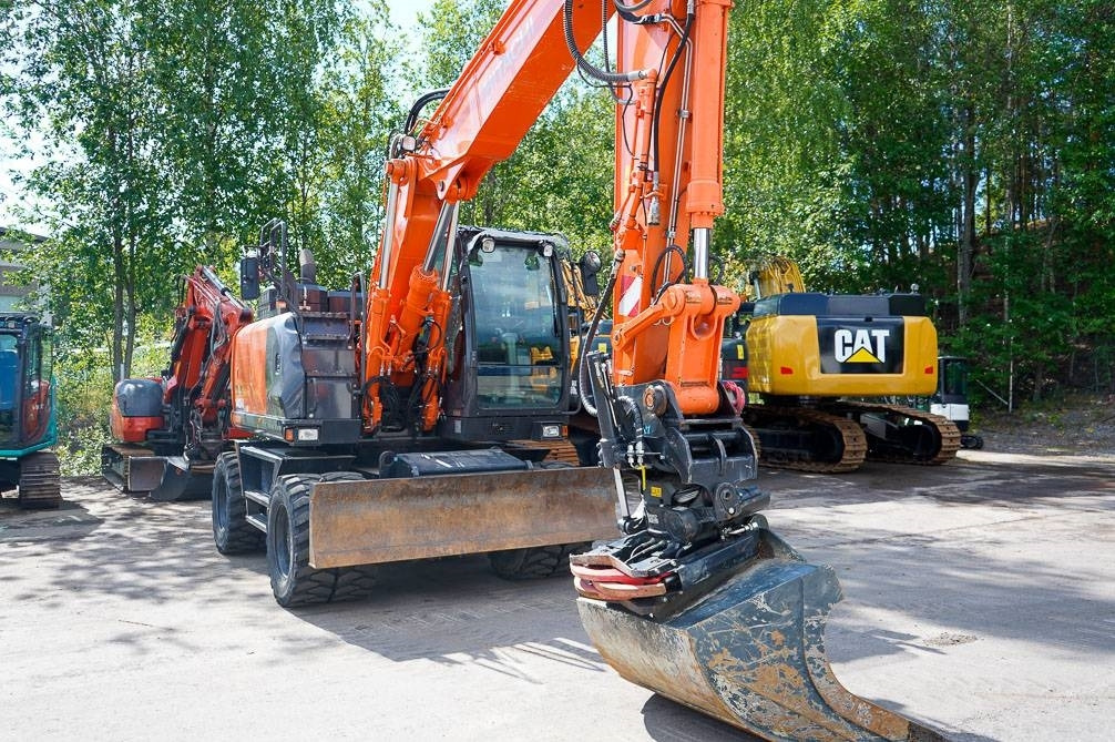 Hitachi ZX 140 W-6 - Колесен багер: снимка 5 Hitachi ZX 140 W-6 - Колесен багер: снимка 5