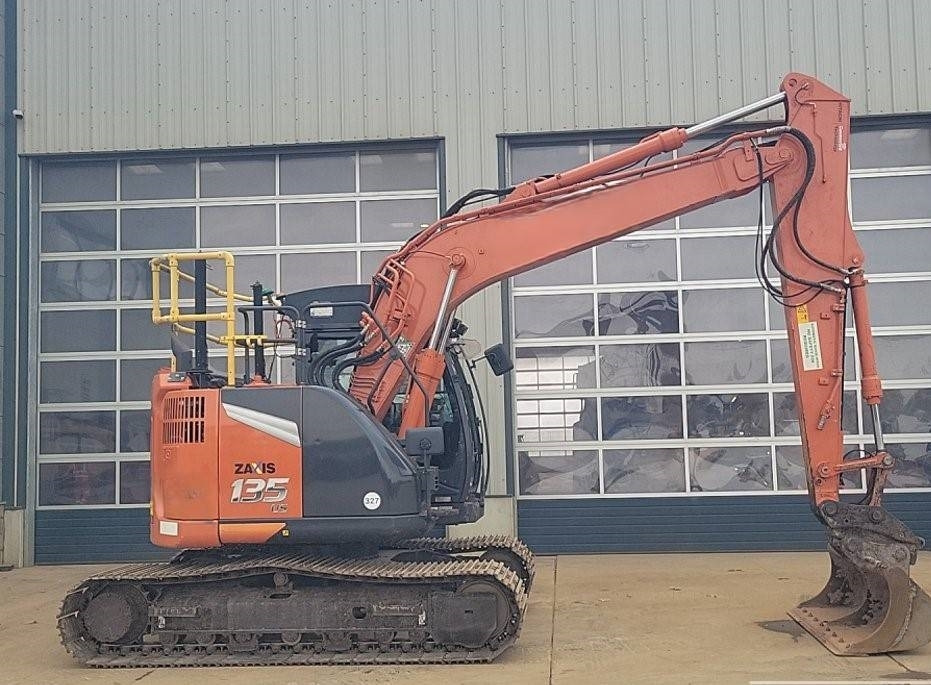 Hitachi ZX135US-7 - Верижен багер: снимка 2 Hitachi ZX135US-7 - Верижен багер: снимка 2