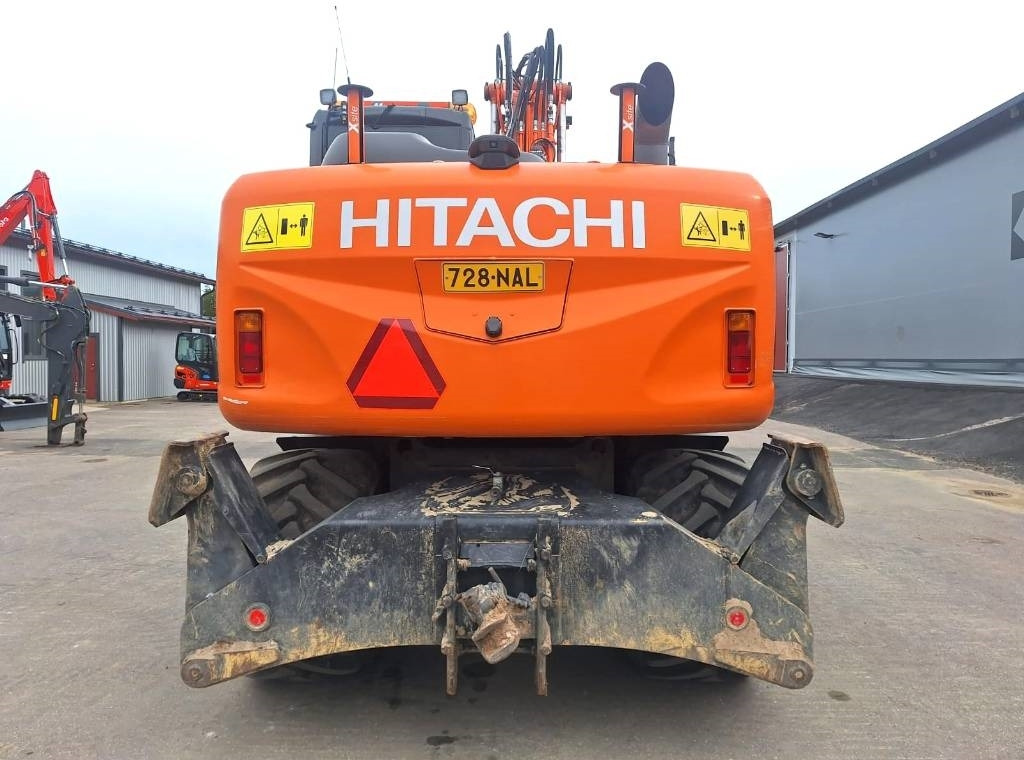 Hitachi ZX140W-5 HUIPPUVARUSTEET - Колесен багер: снимка 3 Hitachi ZX140W-5 HUIPPUVARUSTEET - Колесен багер: снимка 3