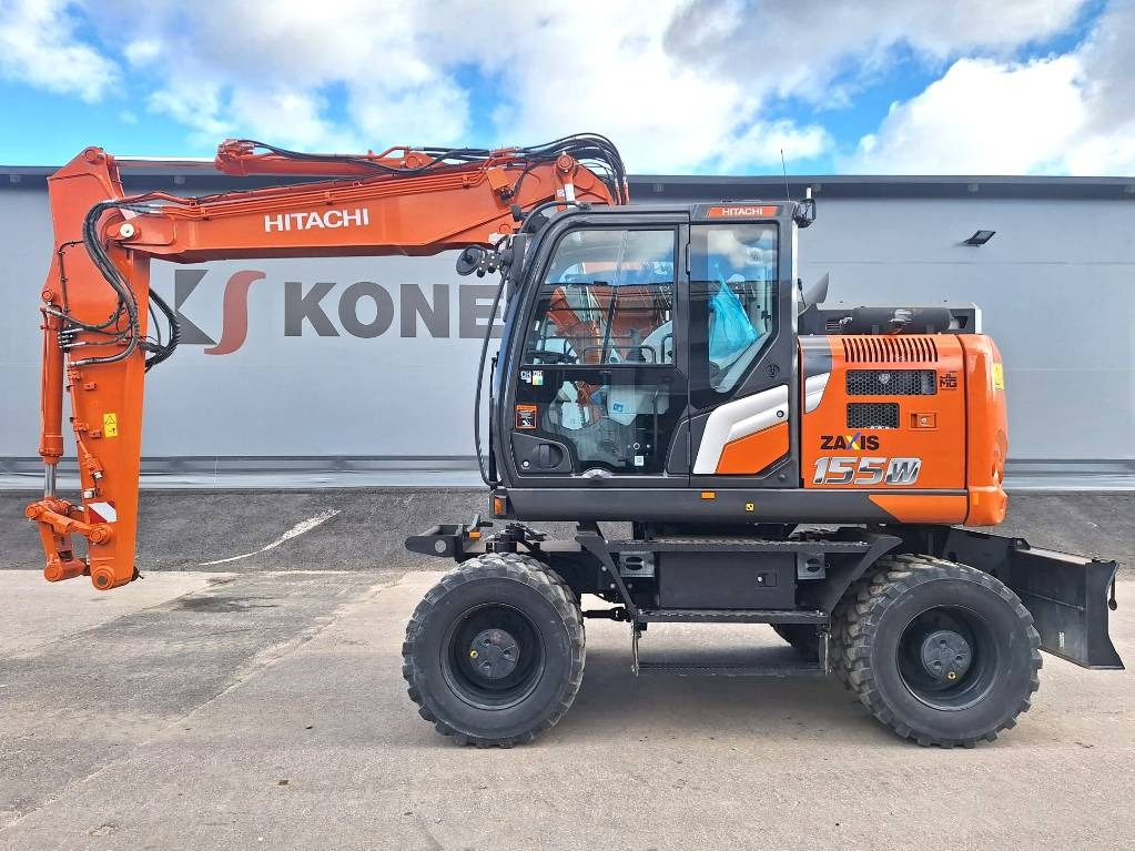Hitachi ZX155W-7 -STAGE 5- VÄHÄN AJETTU - Колесен багер: снимка 1 Hitachi ZX155W-7 -STAGE 5- VÄHÄN AJETTU - Колесен багер: снимка 1