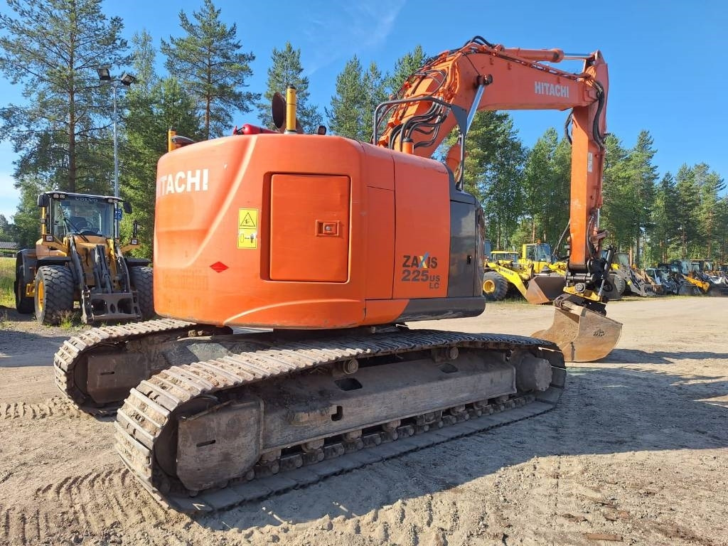 Hitachi ZX225USLC-5 - Верижен багер: снимка 2 Hitachi ZX225USLC-5 - Верижен багер: снимка 2