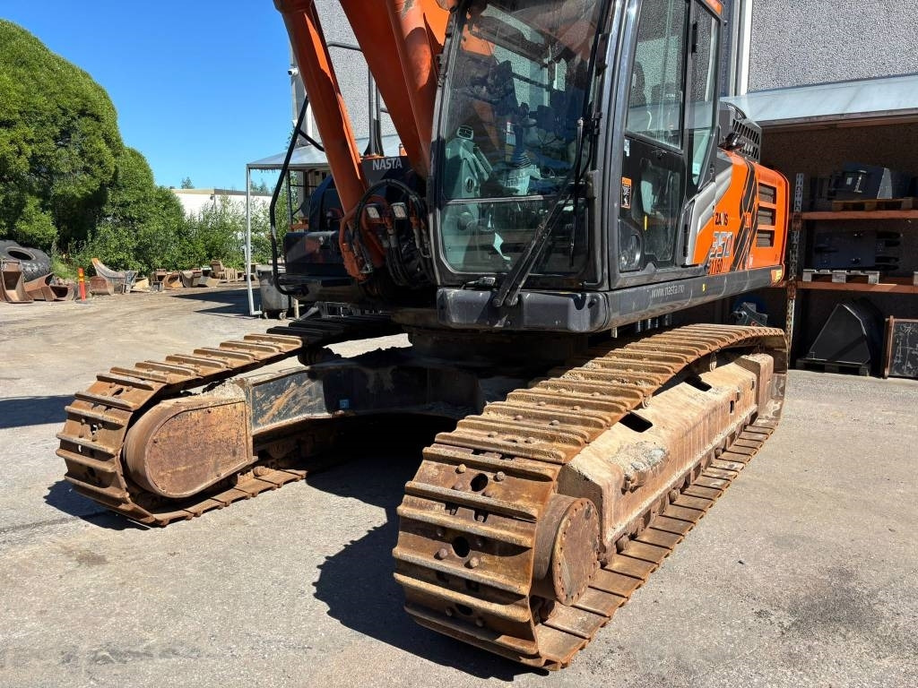 Hitachi ZX350LC-7 - Верижен багер: снимка 3 Hitachi ZX350LC-7 - Верижен багер: снимка 3