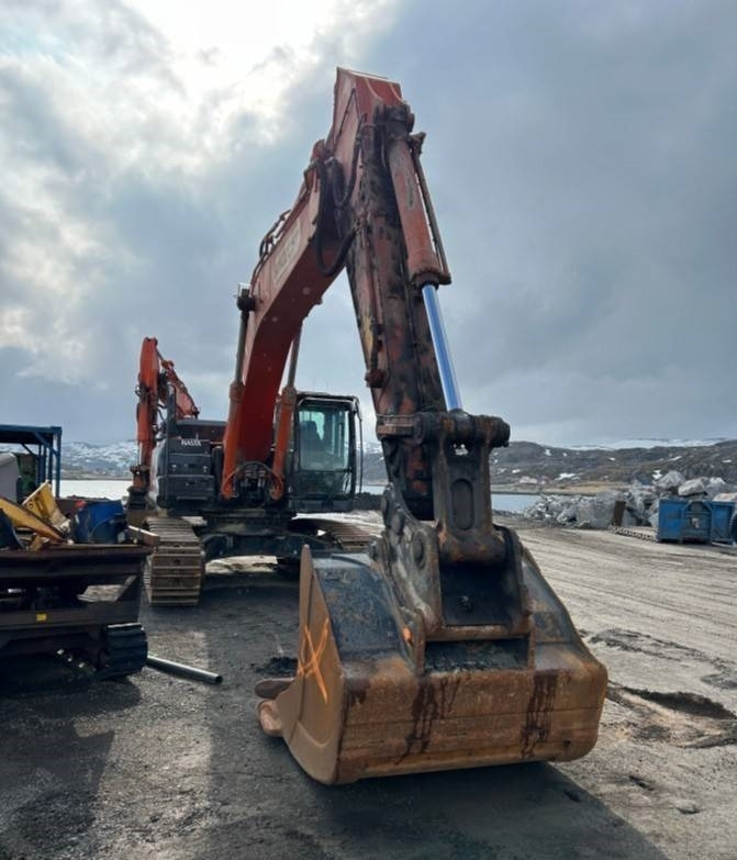 Hitachi ZX350LC-7 - Верижен багер: снимка 3 Hitachi ZX350LC-7 - Верижен багер: снимка 3