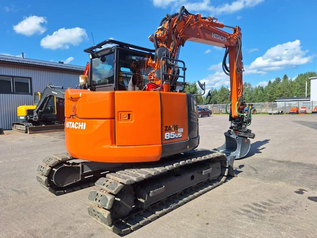 Hitachi ZX85US-6 HUIPPUVARUSTEILLA - Мини багер: снимка 4 Hitachi ZX85US-6 HUIPPUVARUSTEILLA - Мини багер: снимка 4