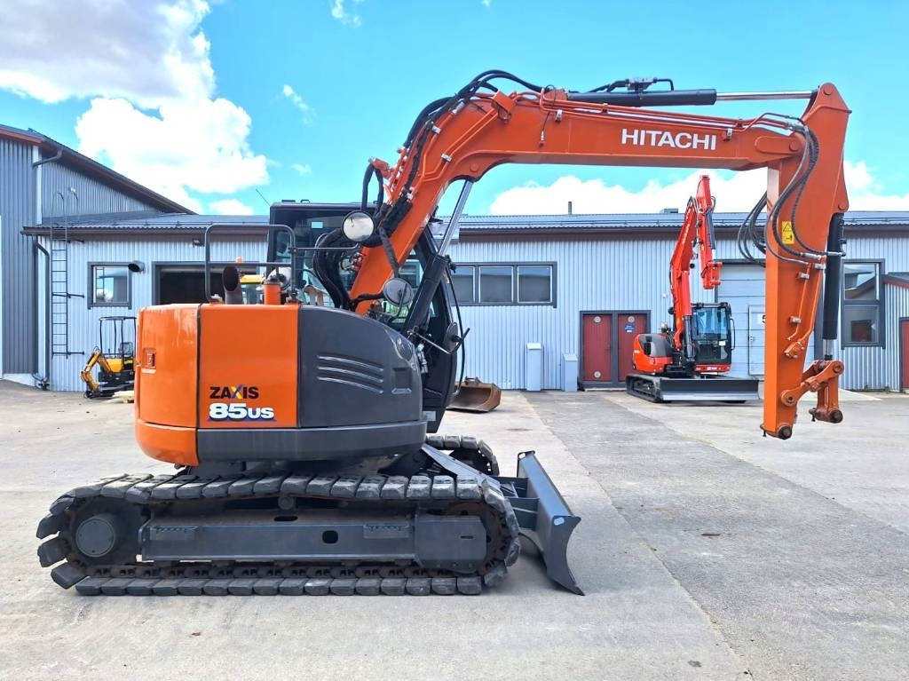 Hitachi ZX85US-6 KUIN UUSI - Мини багер: снимка 5 Hitachi ZX85US-6 KUIN UUSI - Мини багер: снимка 5