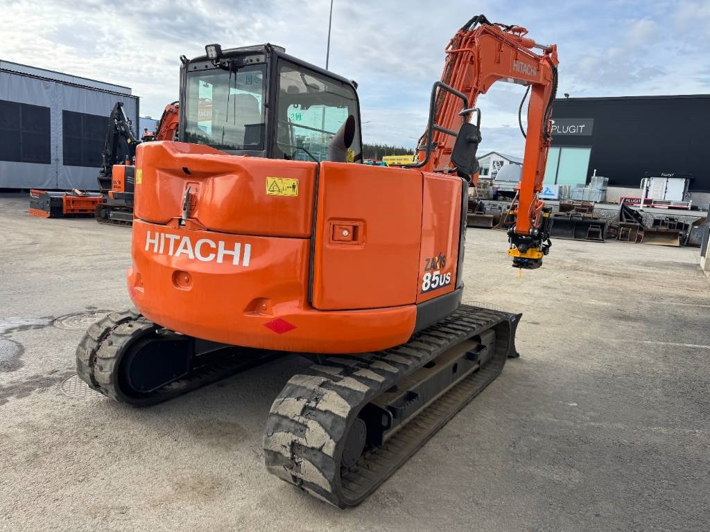 Hitachi ZX85USB-6, Uudella engcon EC209 tiltillä - Мини багер: снимка 5 Hitachi ZX85USB-6, Uudella engcon EC209 tiltillä - Мини багер: снимка 5