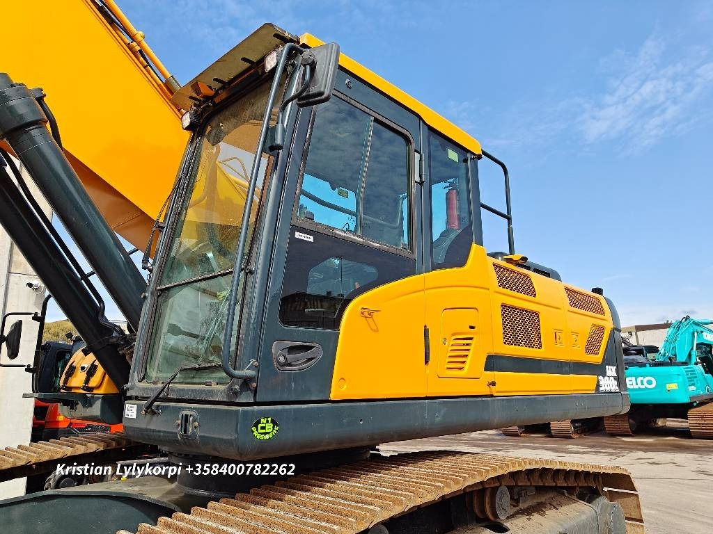 Верижен багер Hyundai HX380L VÄHÄN AJETTU: снимка 13