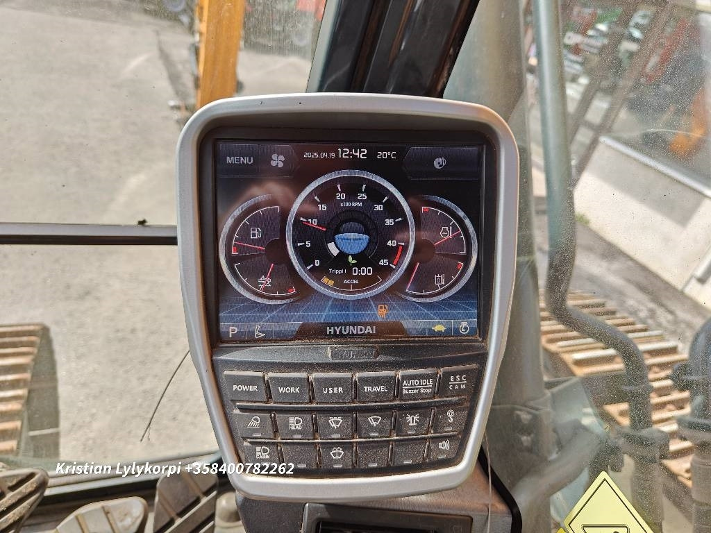 Верижен багер Hyundai HX380L VÄHÄN AJETTU: снимка 25