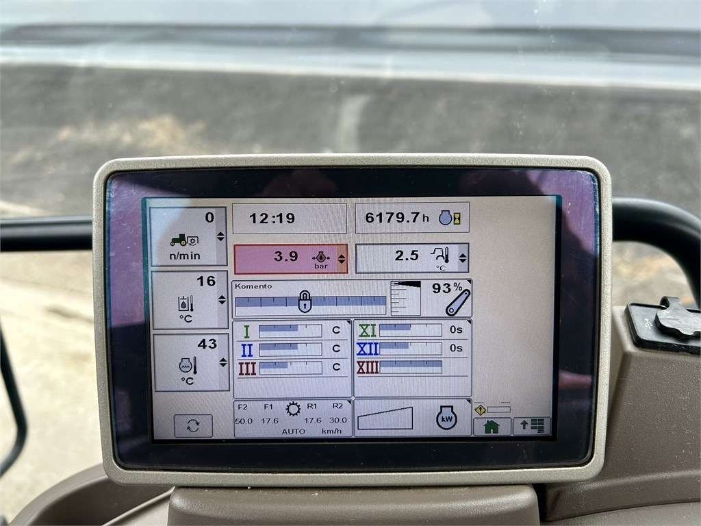 Трактор John Deere 6125 R AUTOPOWER ETUKUORMAAJALLA: снимка 19