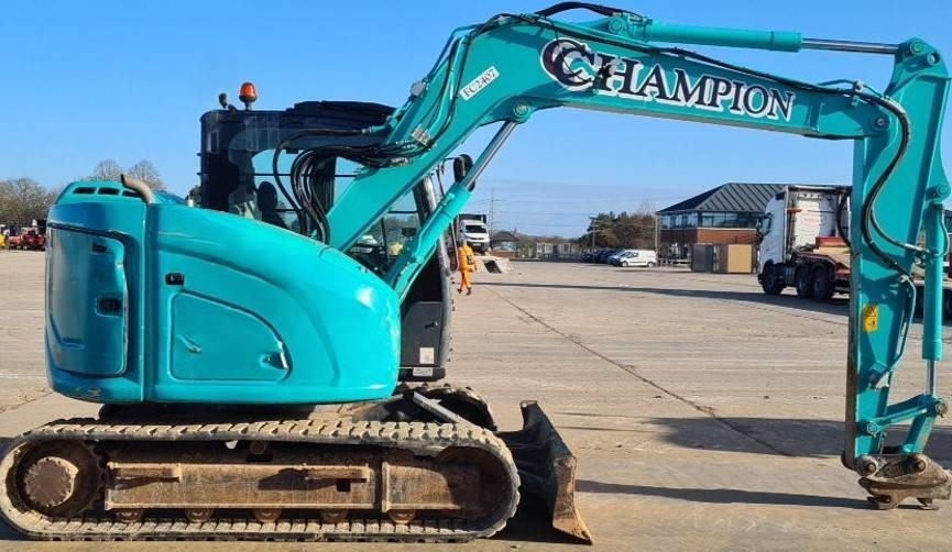 Kobelco SK75SR-7 - Мини багер: снимка 2 Kobelco SK75SR-7 - Мини багер: снимка 2