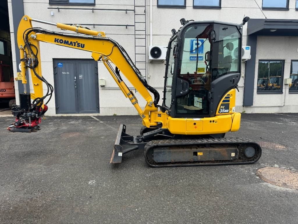 Komatsu PC 35 MR-5 - Мини багер: снимка 1 Komatsu PC 35 MR-5 - Мини багер: снимка 1