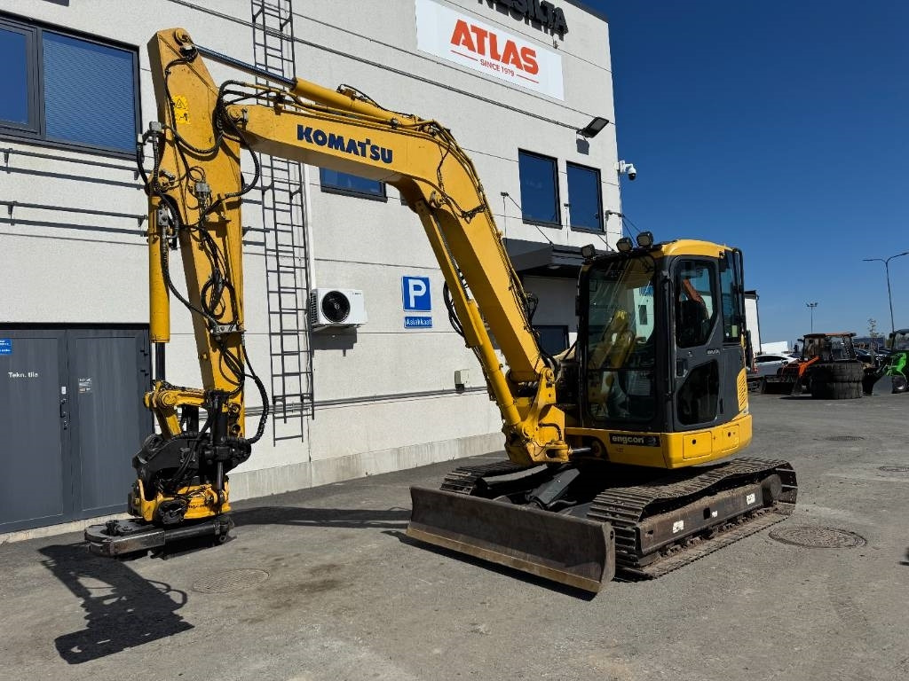 Komatsu PC88MR-8 PYÖRITTÄJÄLLÄ - Мини багер: снимка 2 Komatsu PC88MR-8 PYÖRITTÄJÄLLÄ - Мини багер: снимка 2