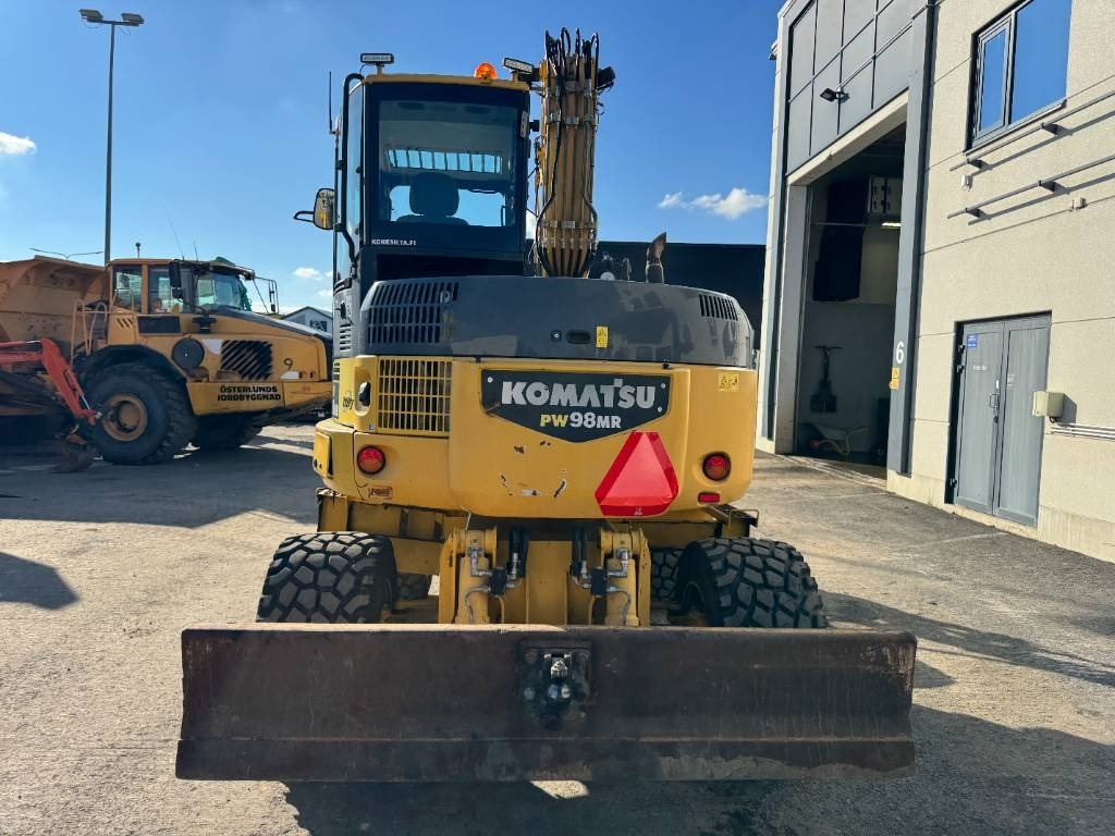 Komatsu PW 98 MR-6 - Колесен багер: снимка 4 Komatsu PW 98 MR-6 - Колесен багер: снимка 4