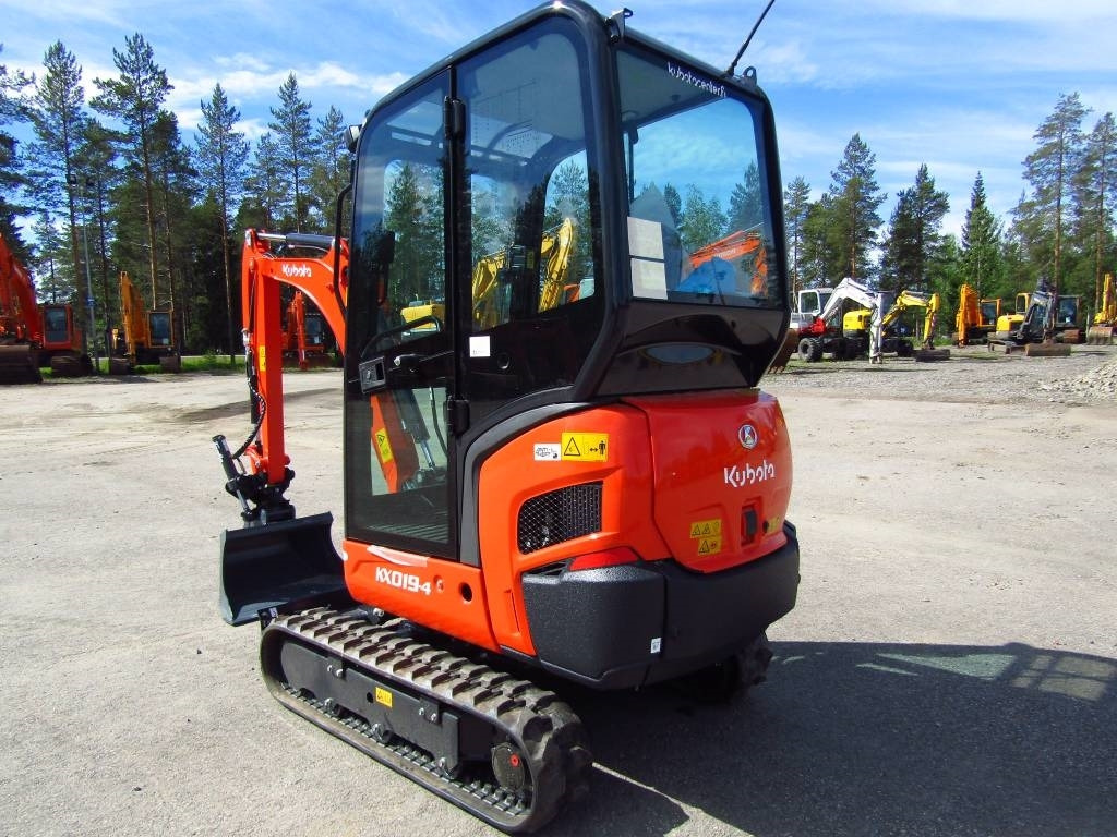 Kubota KX019-4 UUSI, TAKUU 24KK - Мини багер: снимка 2 Kubota KX019-4 UUSI, TAKUU 24KK - Мини багер: снимка 2