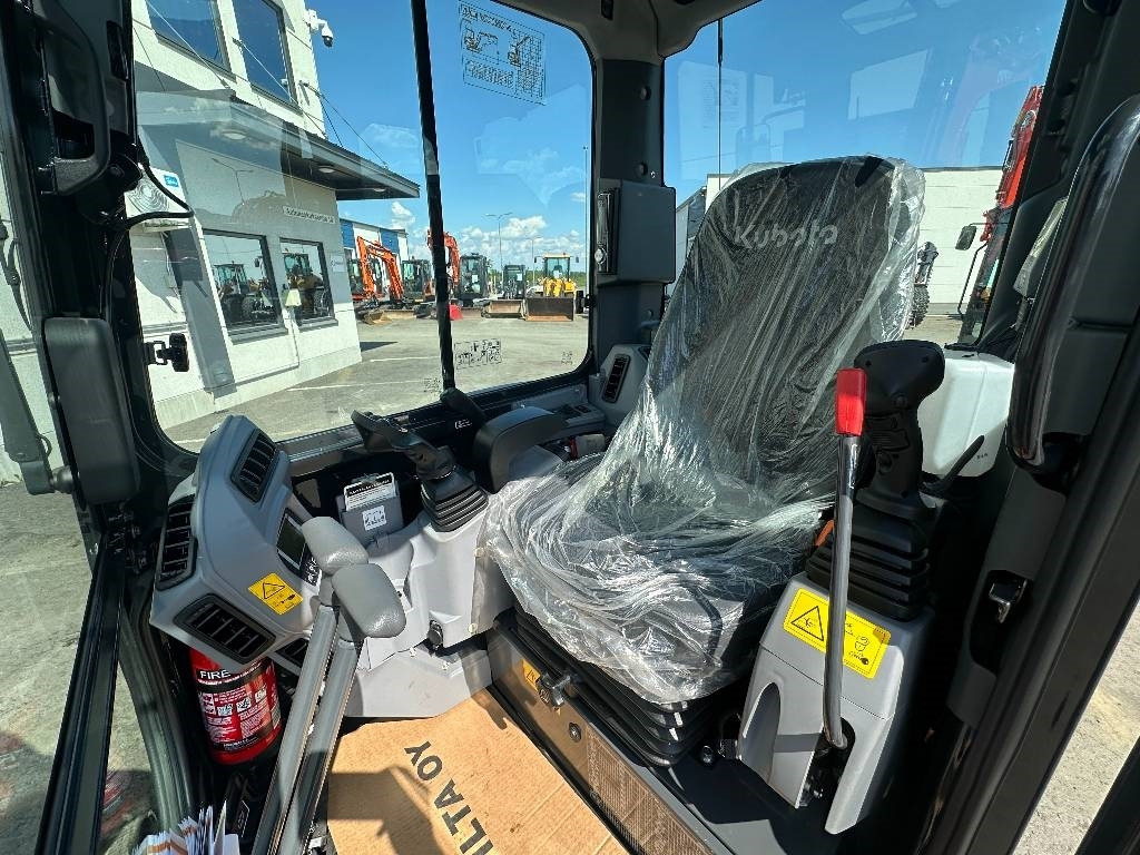 Мини багер Kubota KX037-4 PYÖRITTÄJÄLLÄ: снимка 11