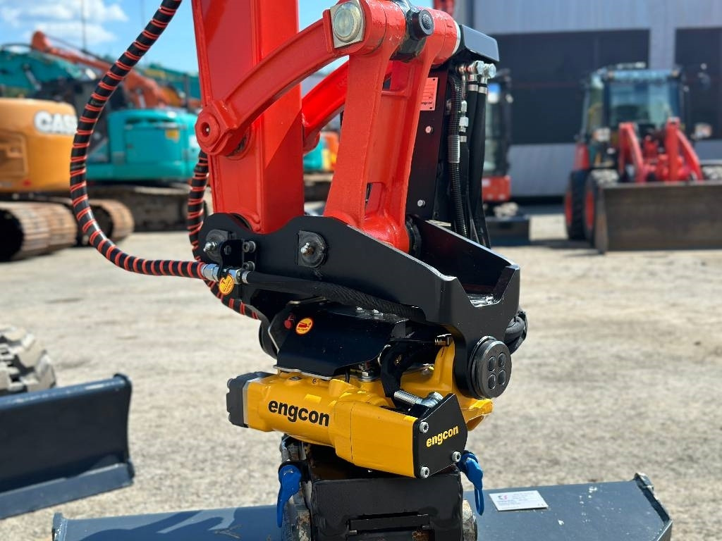 Мини багер Kubota KX037-4 PYÖRITTÄJÄLLÄ: снимка 8