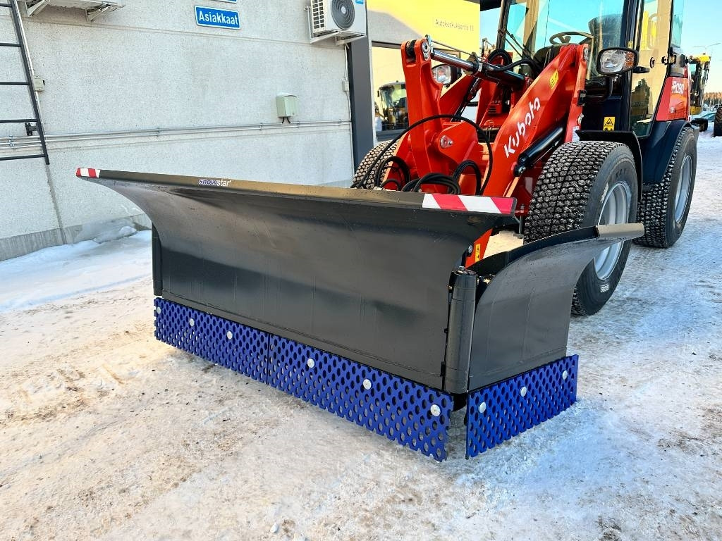 Нови Колесен товарач Kubota R090 Auravarustuksella uusi: снимка 8
