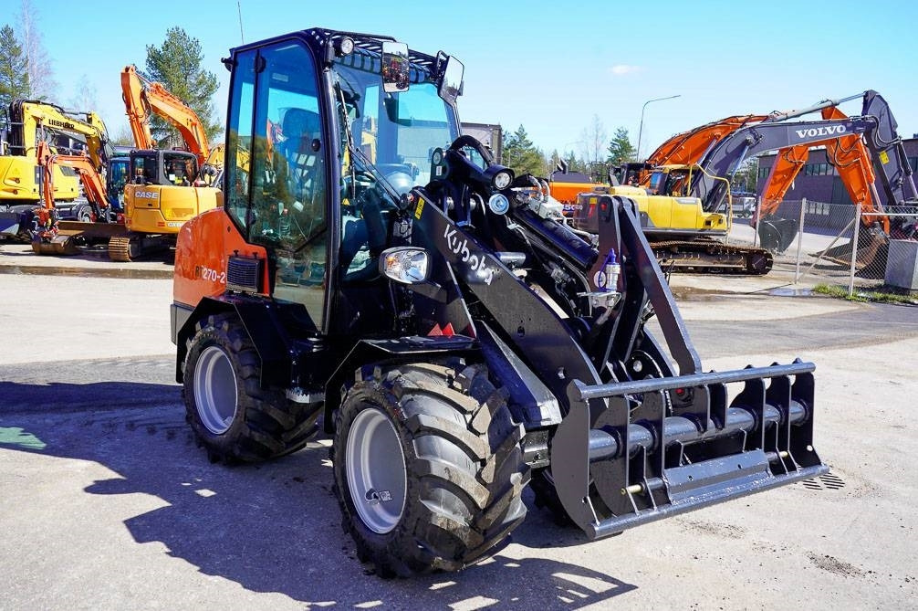 Kubota RT270-2 DELUXE MALLI - Компактен товарач: снимка 5 Kubota RT270-2 DELUXE MALLI - Компактен товарач: снимка 5