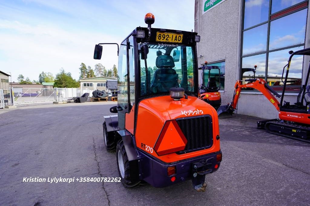 Kubota RT270 UUDET RENKAAT - Компактен товарач: снимка 3 Kubota RT270 UUDET RENKAAT - Компактен товарач: снимка 3