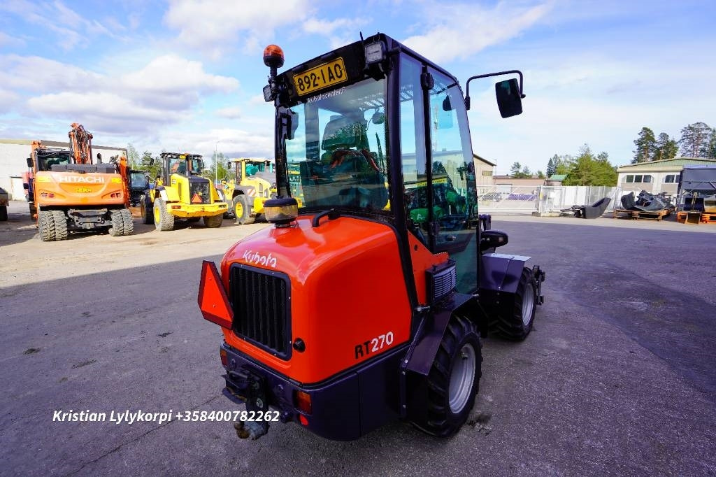 Kubota RT270 UUDET RENKAAT - Компактен товарач: снимка 5 Kubota RT270 UUDET RENKAAT - Компактен товарач: снимка 5