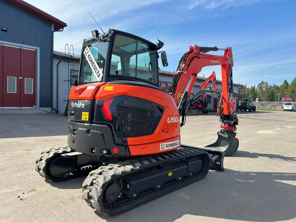 Kubota U50-5 DEMO PYÖRITTÄJÄLLÄ - Мини багер: снимка 4 Kubota U50-5 DEMO PYÖRITTÄJÄLLÄ - Мини багер: снимка 4