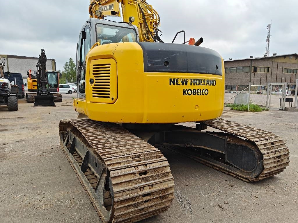 New Holland E200SRLC KALLISTUVA KAUHA - Верижен багер: снимка 3 New Holland E200SRLC KALLISTUVA KAUHA - Верижен багер: снимка 3