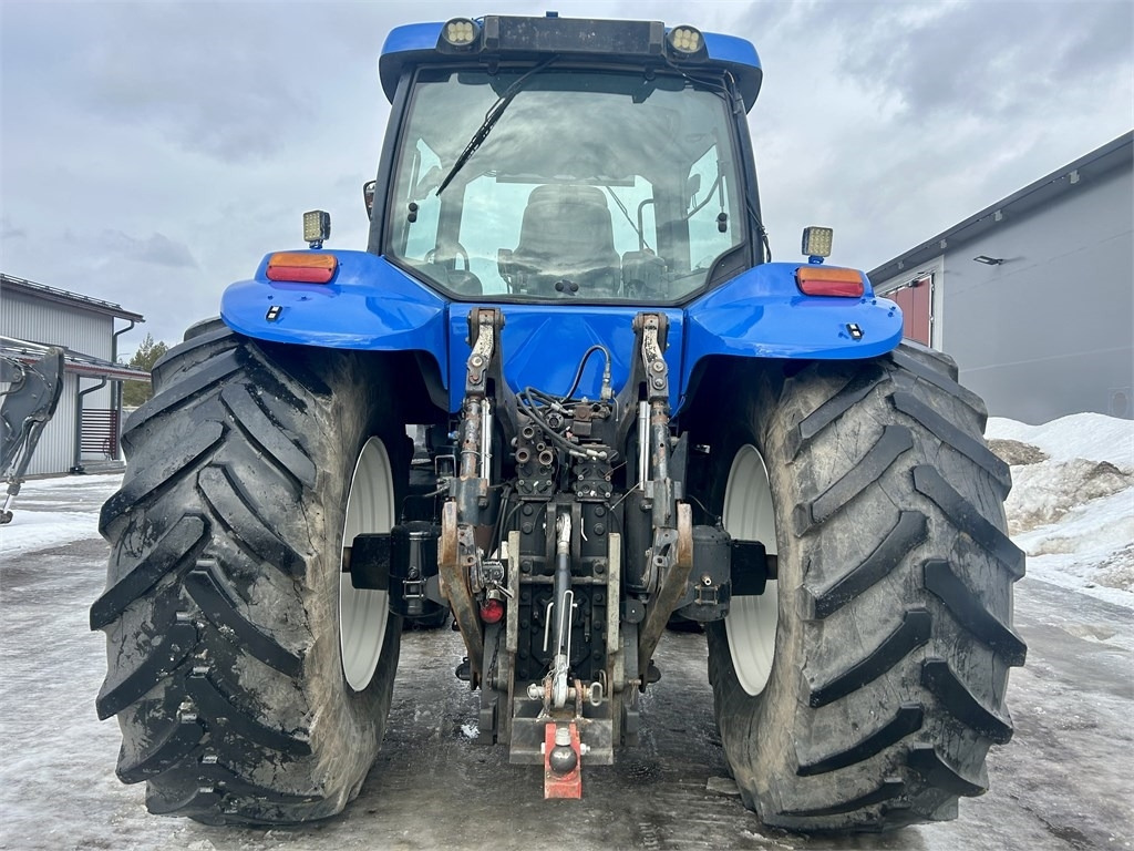 New Holland TG285 - Трактор: снимка 4 New Holland TG285 - Трактор: снимка 4
