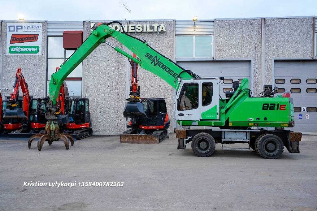 Sennebogen 821E SIPULIKOURA - Багер за манипулиране на материали: снимка 1 Sennebogen 821E SIPULIKOURA - Багер за манипулиране на материали: снимка 1