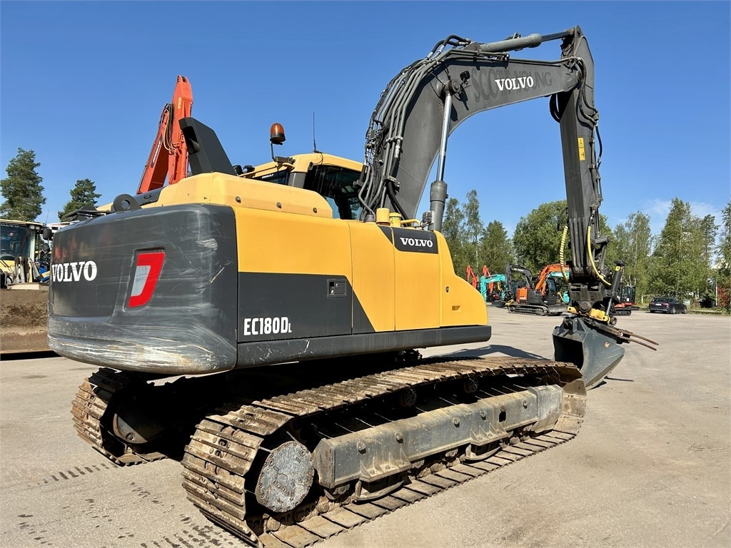 Volvo EC180DL PYÖRITTÄJÄLLÄ - Верижен багер: снимка 5 Volvo EC180DL PYÖRITTÄJÄLLÄ - Верижен багер: снимка 5