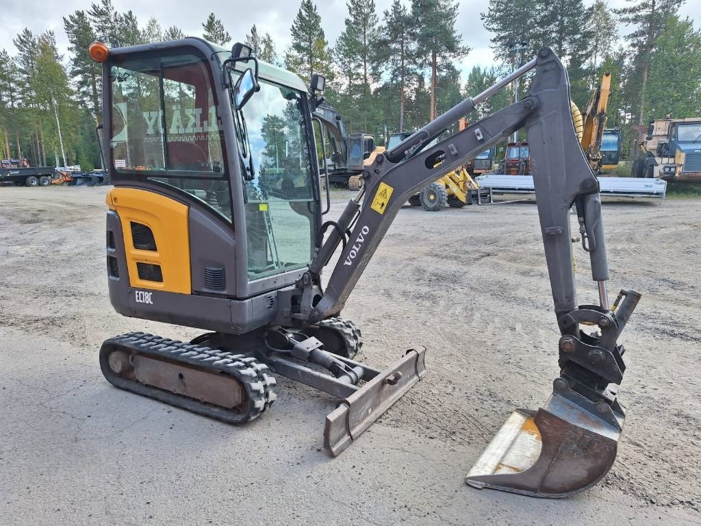 Volvo EC18C KALLISTAJALLA *EI ALVIA*  - Мини багер: снимка 5 Volvo EC18C KALLISTAJALLA *EI ALVIA*  - Мини багер: снимка 5