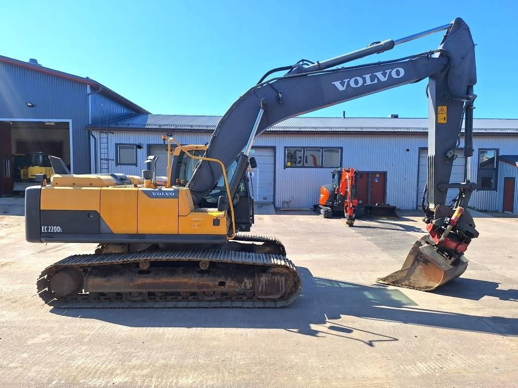 Volvo EC220DL PYÖRITTÄJÄLLÄ - Верижен багер: снимка 5 Volvo EC220DL PYÖRITTÄJÄLLÄ - Верижен багер: снимка 5
