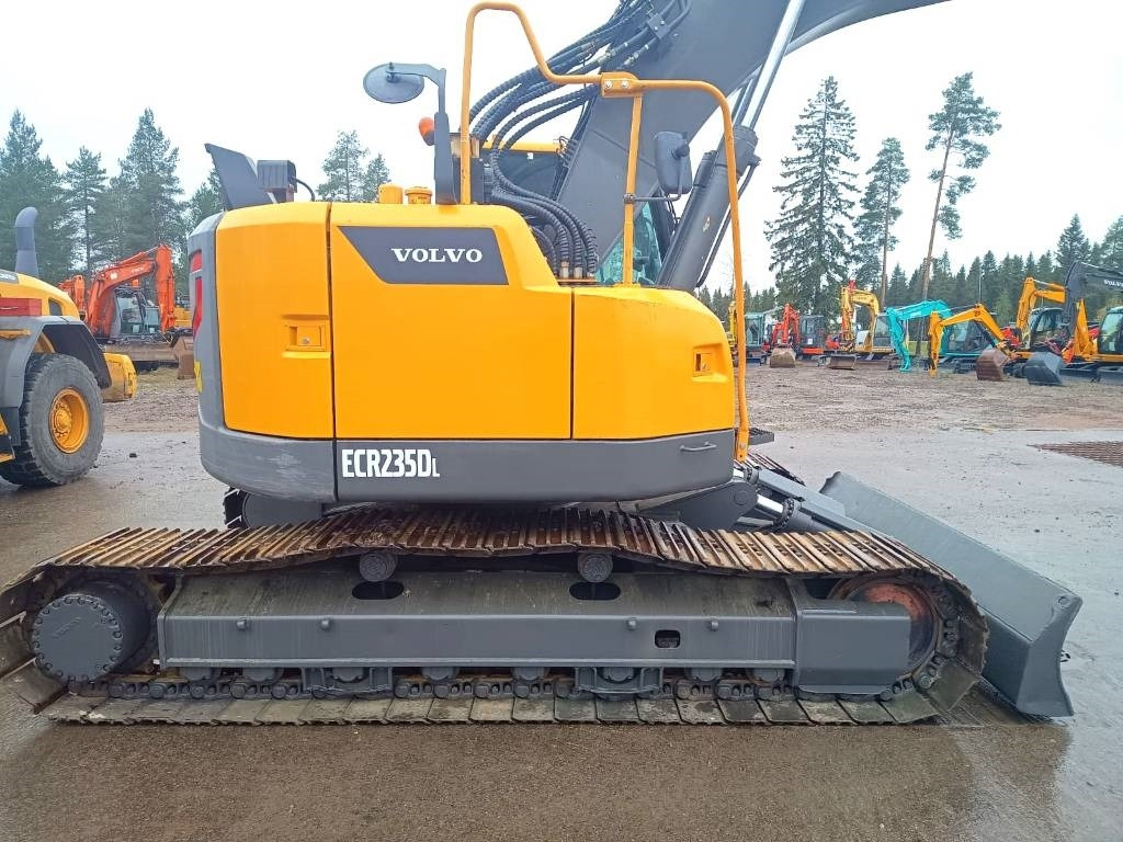 Volvo ECR235DL PYÖRITTÄJÄLLÄ - Верижен багер: снимка 5 Volvo ECR235DL PYÖRITTÄJÄLLÄ - Верижен багер: снимка 5
