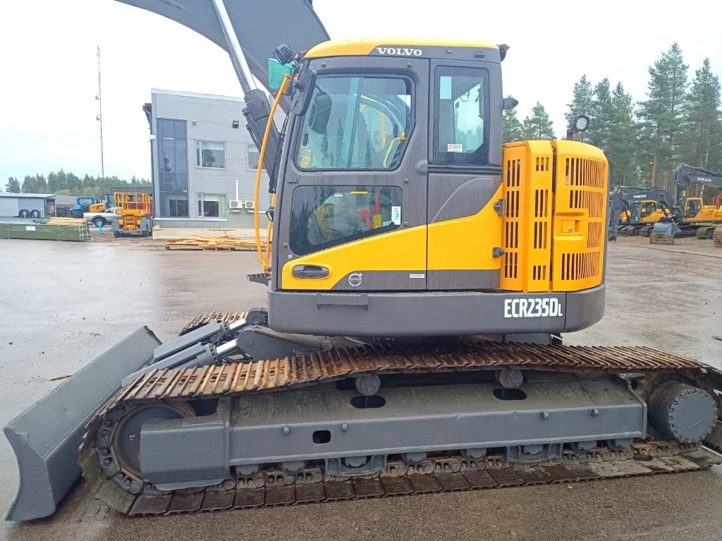 Volvo ECR235DL PYÖRITTÄJÄLLÄ - Верижен багер: снимка 2 Volvo ECR235DL PYÖRITTÄJÄLLÄ - Верижен багер: снимка 2