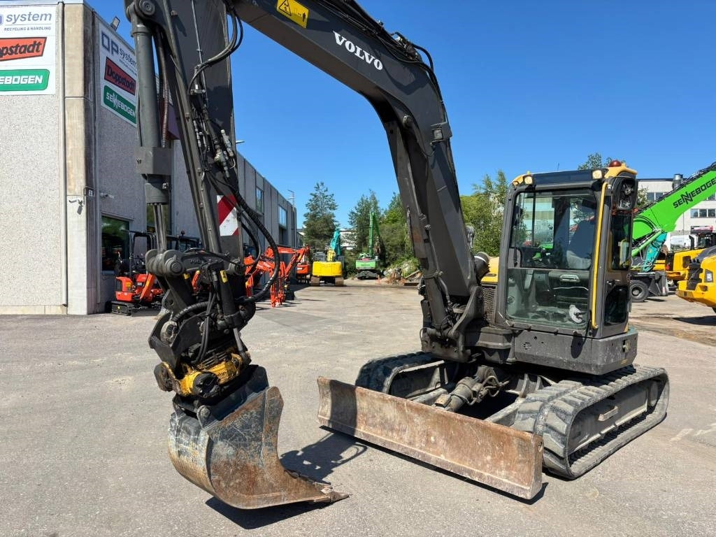 Volvo ECR88D - Мини багер: снимка 2 Volvo ECR88D - Мини багер: снимка 2