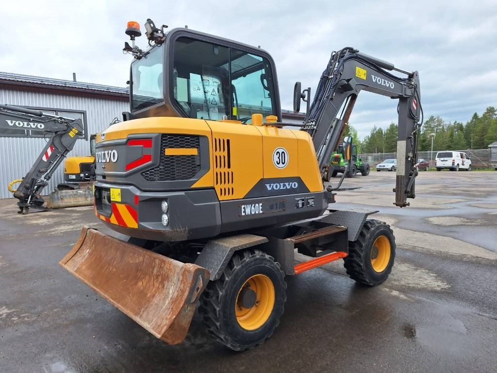 Volvo EW60E VÄHÄN AJETTU - Колесен багер: снимка 4 Volvo EW60E VÄHÄN AJETTU - Колесен багер: снимка 4