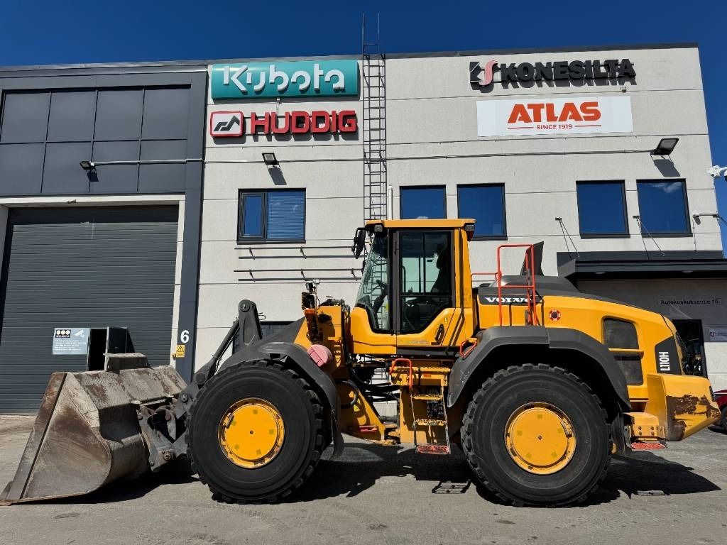Volvo L 110 H - Колесен товарач: снимка 1 Volvo L 110 H - Колесен товарач: снимка 1