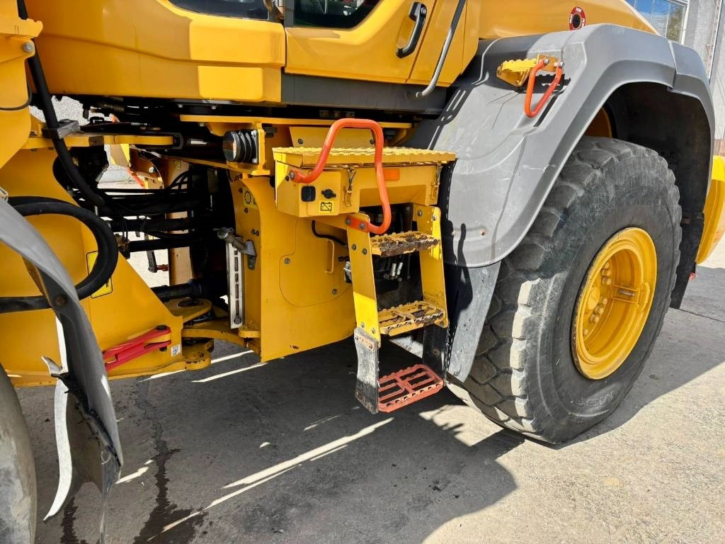 Volvo L110H VIPUOHJAUS YM. - Колесен товарач: снимка 5 Volvo L110H VIPUOHJAUS YM. - Колесен товарач: снимка 5