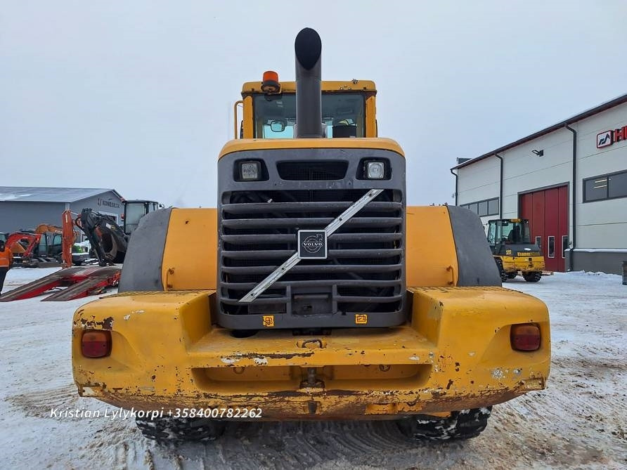 Volvo L120E - Колесен товарач: снимка 3 Volvo L120E - Колесен товарач: снимка 3