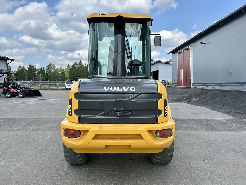 Volvo L30G TRUKKIPIIKEILLÄ - Колесен товарач: снимка 5 Volvo L30G TRUKKIPIIKEILLÄ - Колесен товарач: снимка 5