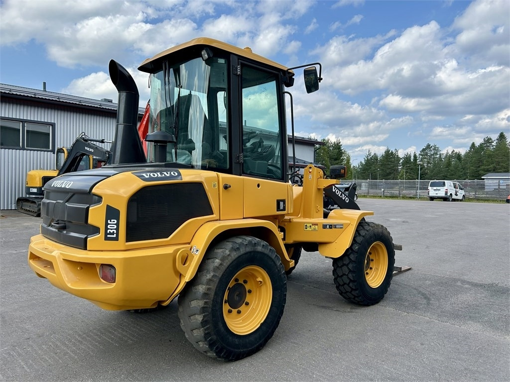 Volvo L30G TRUKKIPIIKEILLÄ - Колесен товарач: снимка 3 Volvo L30G TRUKKIPIIKEILLÄ - Колесен товарач: снимка 3