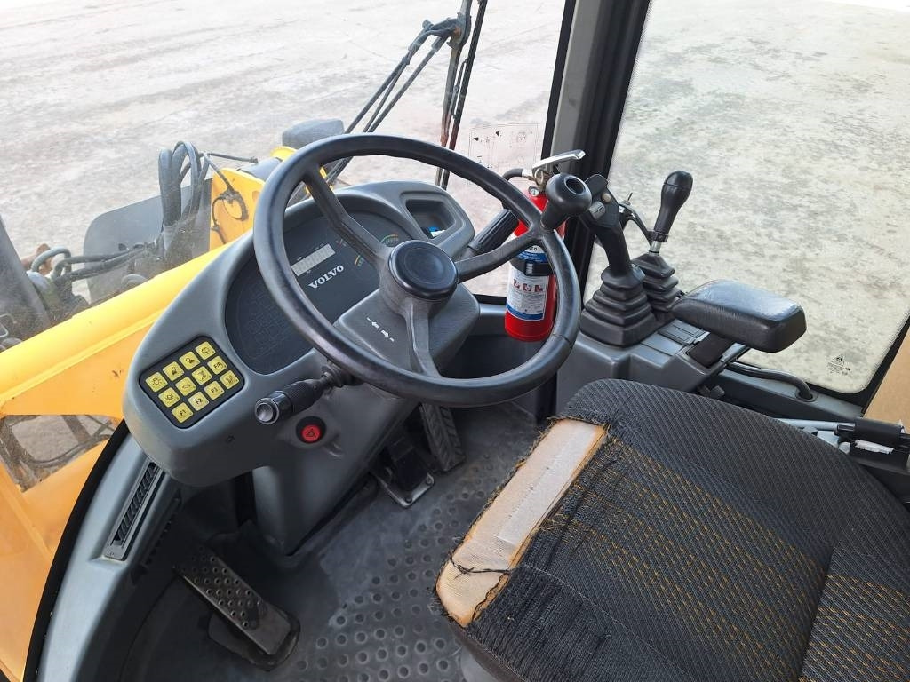 Колесен товарач Volvo L45B TPS RASVARI, YM.: снимка 8