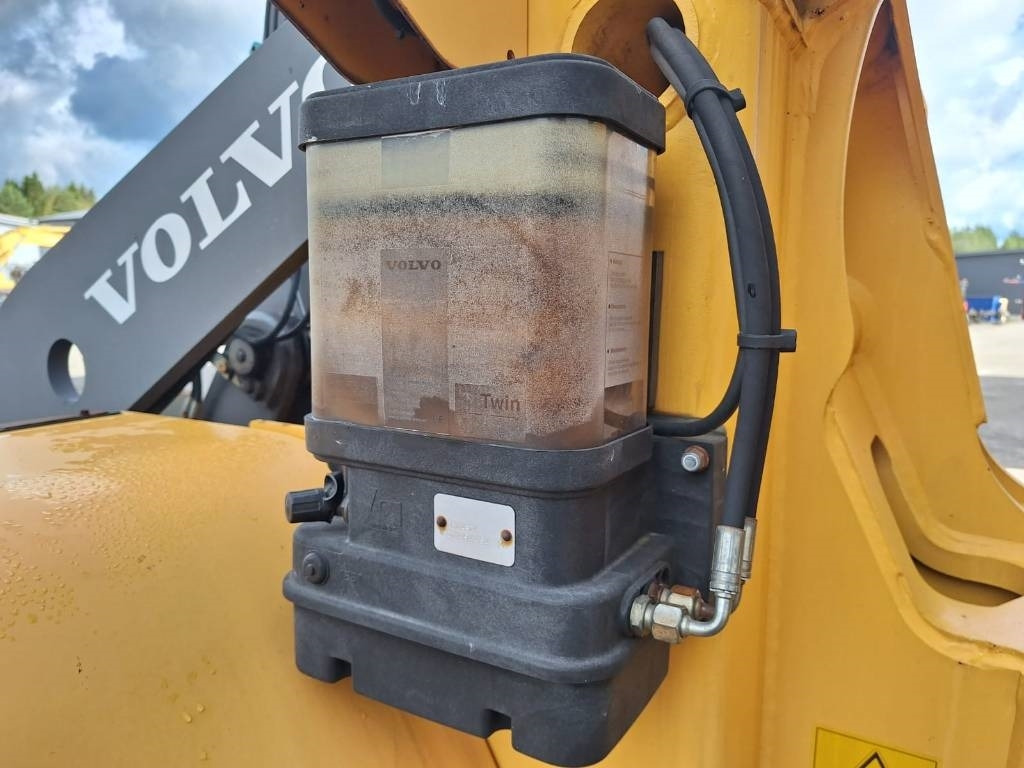 Колесен товарач Volvo L45B TPS RASVARI, YM.: снимка 7