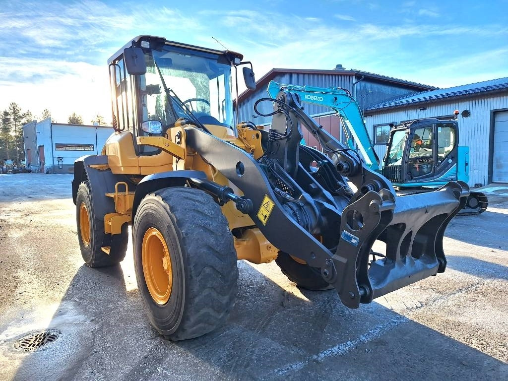 Колесен товарач Volvo L60G RASVARI YM.: снимка 6
