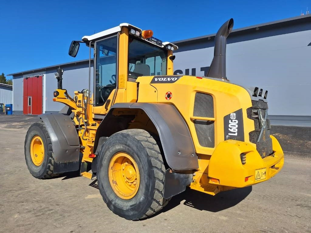 Volvo L60G VIPUOHJAUS - Колесен товарач: снимка 2 Volvo L60G VIPUOHJAUS - Колесен товарач: снимка 2