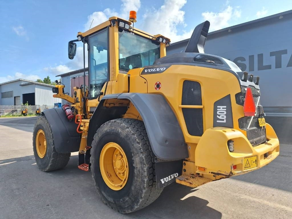 Volvo L60H VÄHÄN AJETTU - Колесен товарач: снимка 2 Volvo L60H VÄHÄN AJETTU - Колесен товарач: снимка 2