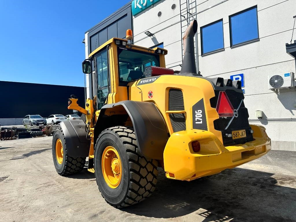 Volvo L70G vipuohjaus, 3' ja 4' hydr - Колесен товарач: снимка 2 Volvo L70G vipuohjaus, 3' ja 4' hydr - Колесен товарач: снимка 2