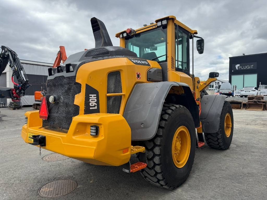 Volvo L90H UUSILLA RENKAILLA - Колесен товарач: снимка 5 Volvo L90H UUSILLA RENKAILLA - Колесен товарач: снимка 5