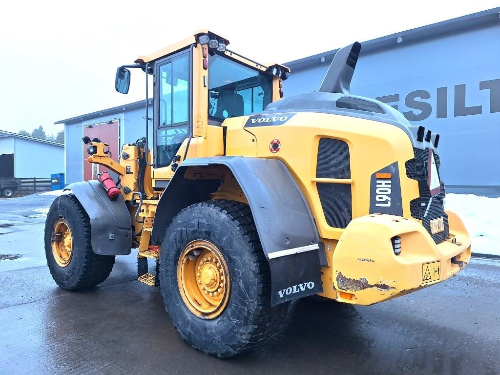 Volvo L90H VIPUOHJAUS YM. - Колесен товарач: снимка 2 Volvo L90H VIPUOHJAUS YM. - Колесен товарач: снимка 2