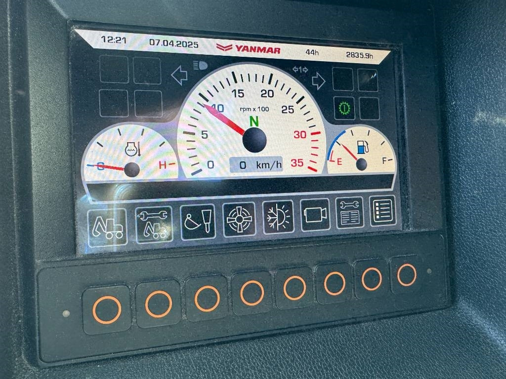 Колесен багер Yanmar B 110 W Hyvät varusteet / Siisti / Vähän ajettu: снимка 21